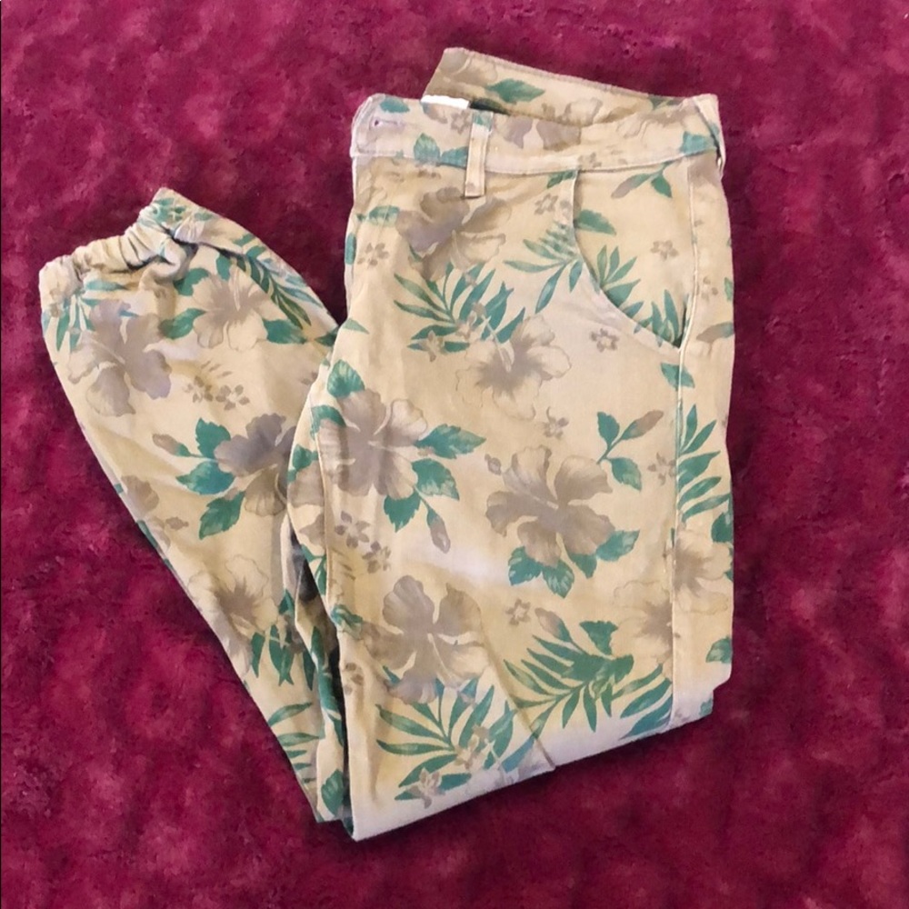 Women’s pants size 32 #186